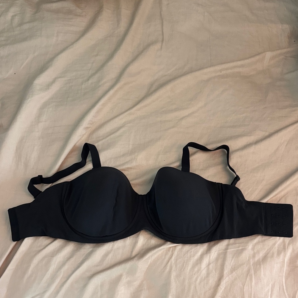SKIMS Black Convertible Bra